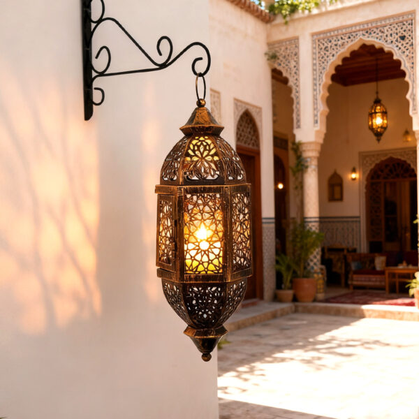 246442c3-5542-4a2e-92d9-55fd974533ea.jpg Moroccan Vintage Lantern