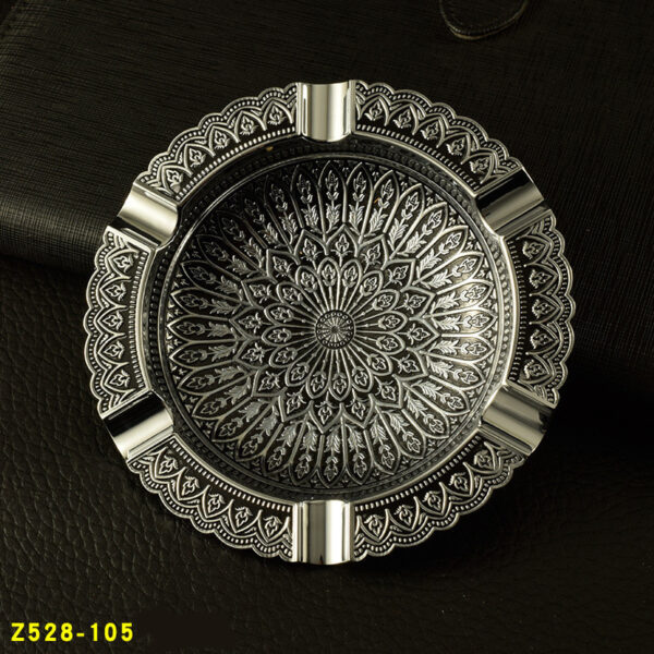 6a348810-bd2c-40c3-a1c2-d664817d061d.jpg Vintage Pattern Ashtray